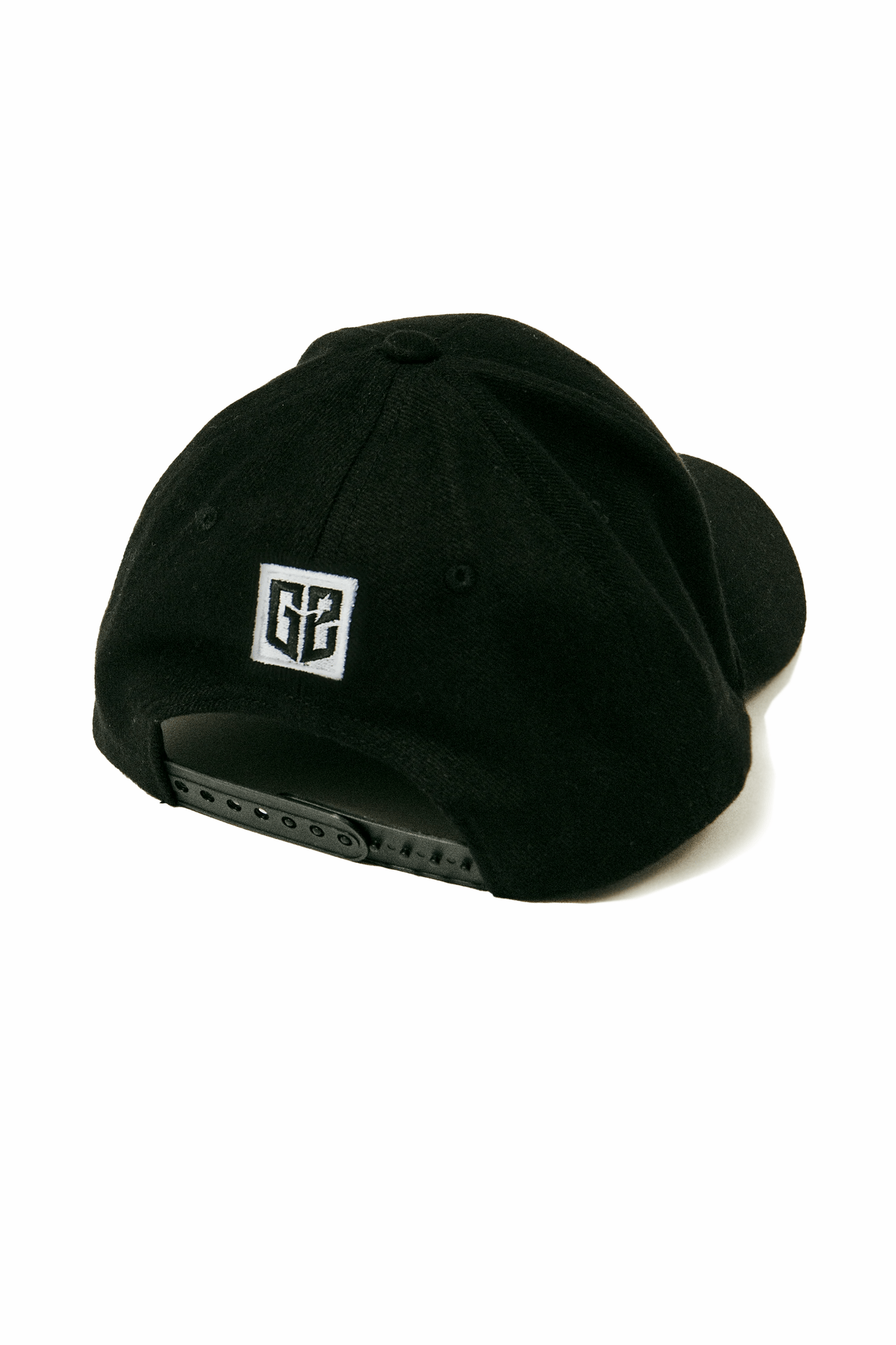 G2 ESSENTIALS - Snapback cap (curved brim) - Black