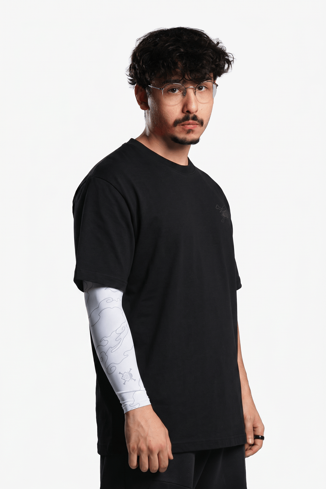 One Piece x G2 Esports - Sleeve