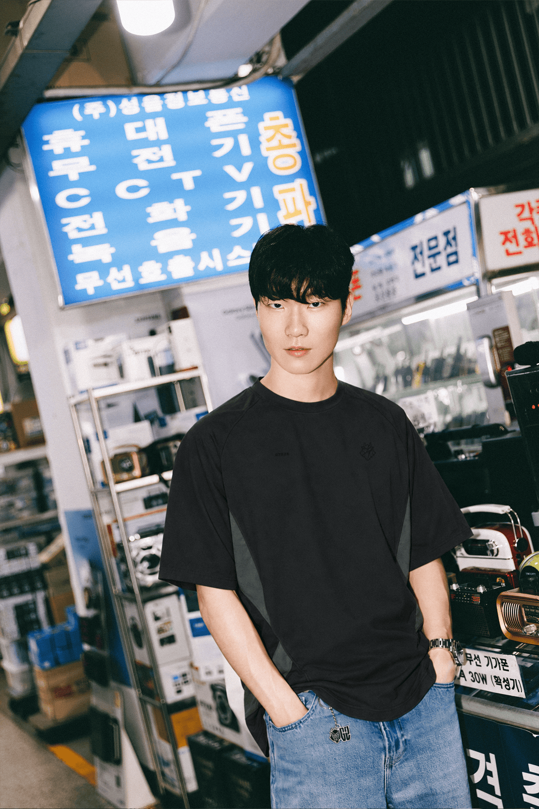 G2 ESSENTIALS - Panel Tee - Black